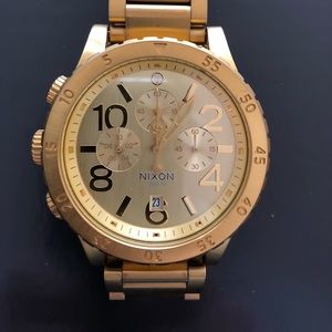Nixon gold 48-20 chrono